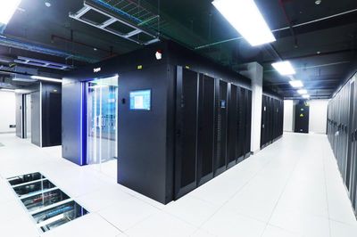 國內首個存算一棧式液冷數據中心落地華南理工大學網絡工程